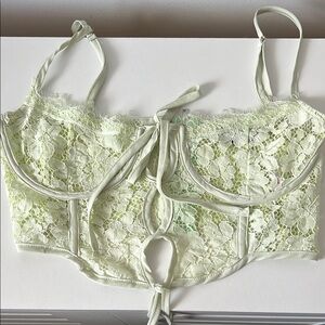 Pretty Little Thing Lace Bralette Green